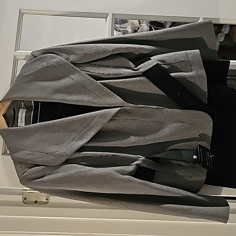 Ladies suit